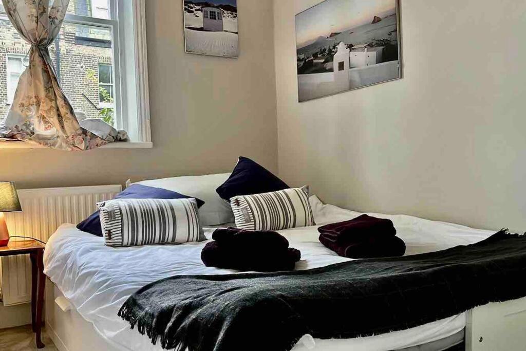 Wonderful Apartment In Earl'S Court Londra Esterno foto