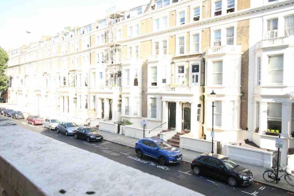 Wonderful Apartment In Earl'S Court Londra Esterno foto